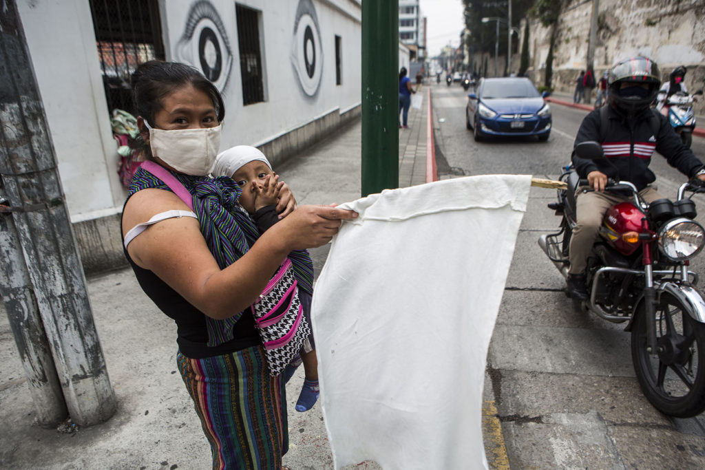 Banderas Blancas en Guatemala durante la pandemia del COVID19. Foto: Oliver de Ros