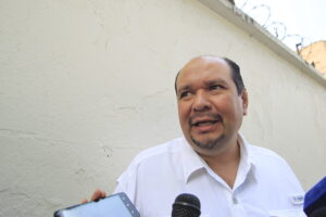 Orlando Blanco diputado electo por la UNE en una entrevista.