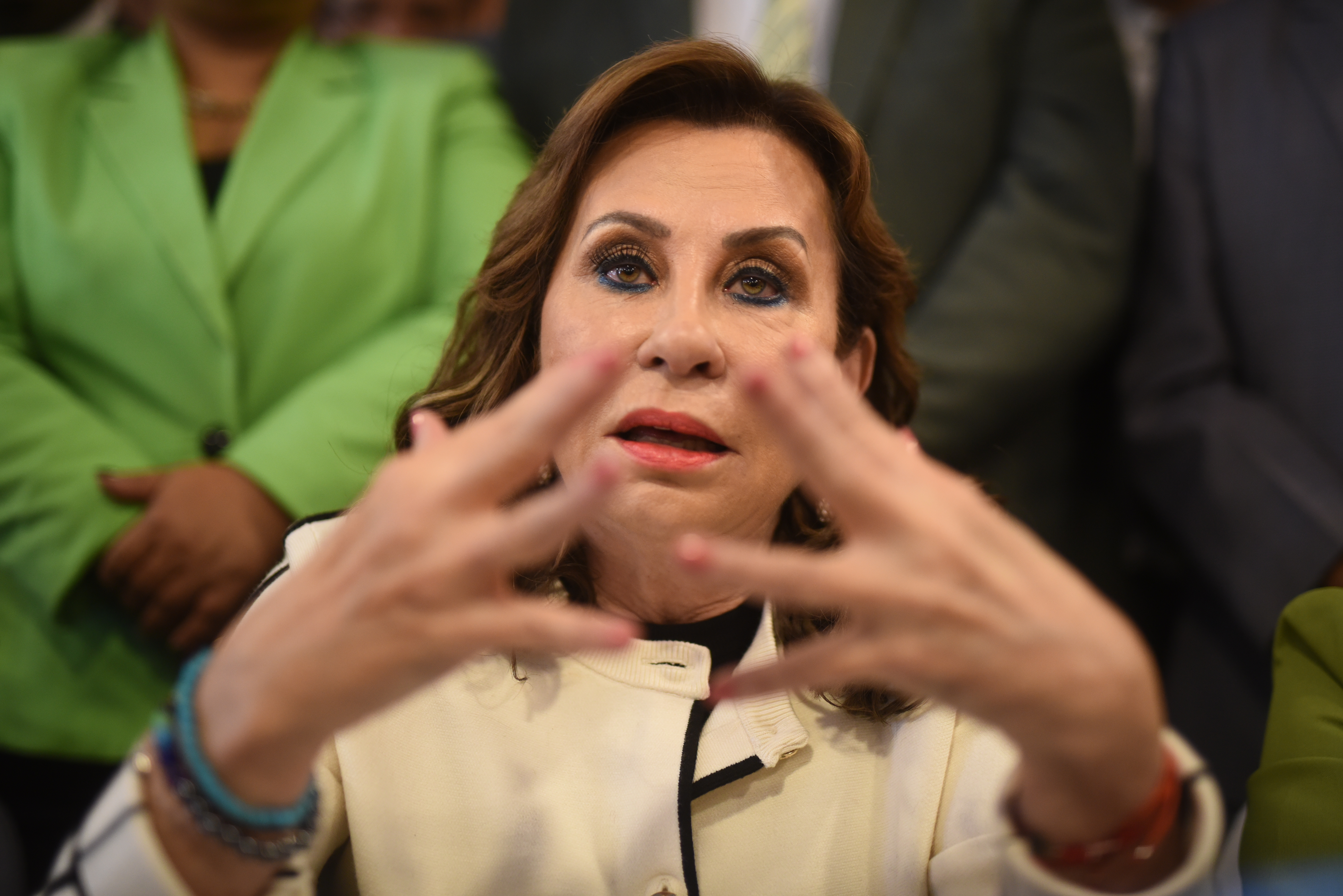 La biografía de Sandra Torres es aparentemente la de una empresaria de Petén que siempre quiso poder político. Pero algunos sectores la perciben como una peligrosa izquierdista.