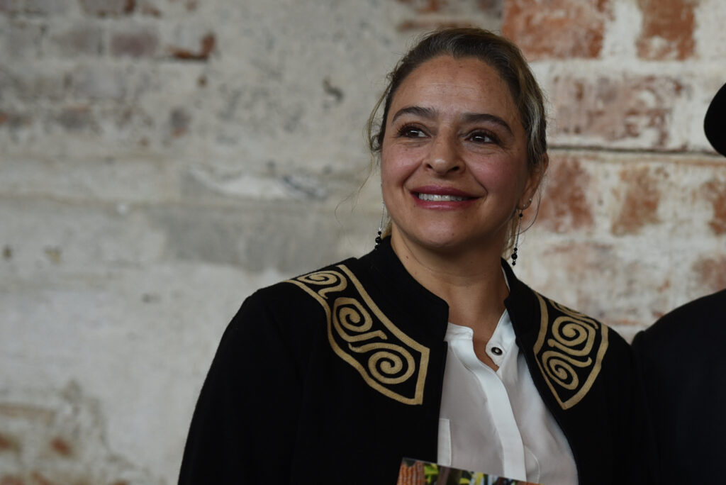 Monica Enriquez es la candidata a la vicepresidencia que acompaña a Amílcar Pop en 2023.