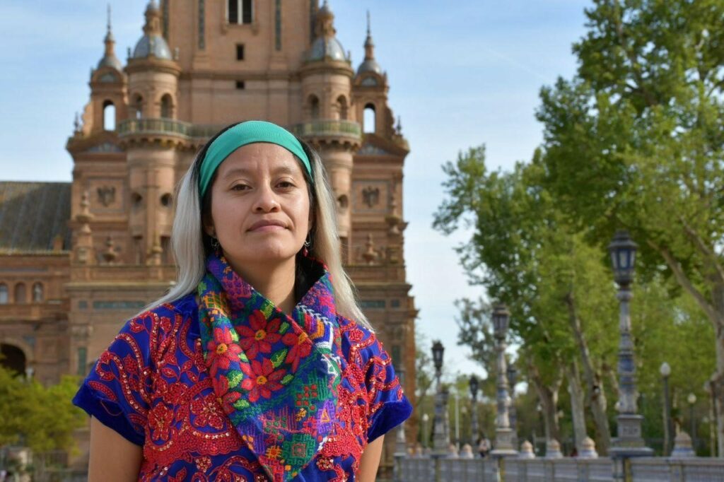 Lucía Ixchíu se considera una refugiada exiliada migrante quiché, “centraca”. / Cortesía de la periodista
